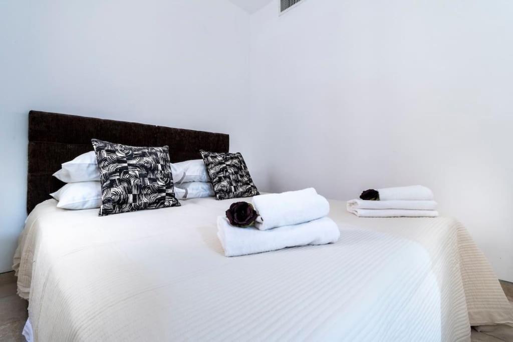 Luxury 3 Bedroom Apt, Harav Kook7 Jerusalem Exterior photo