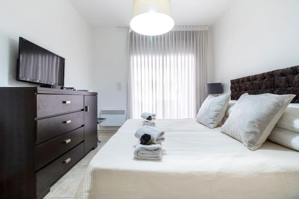 Luxury 3 Bedroom Apt, Harav Kook7 Jerusalem Exterior photo